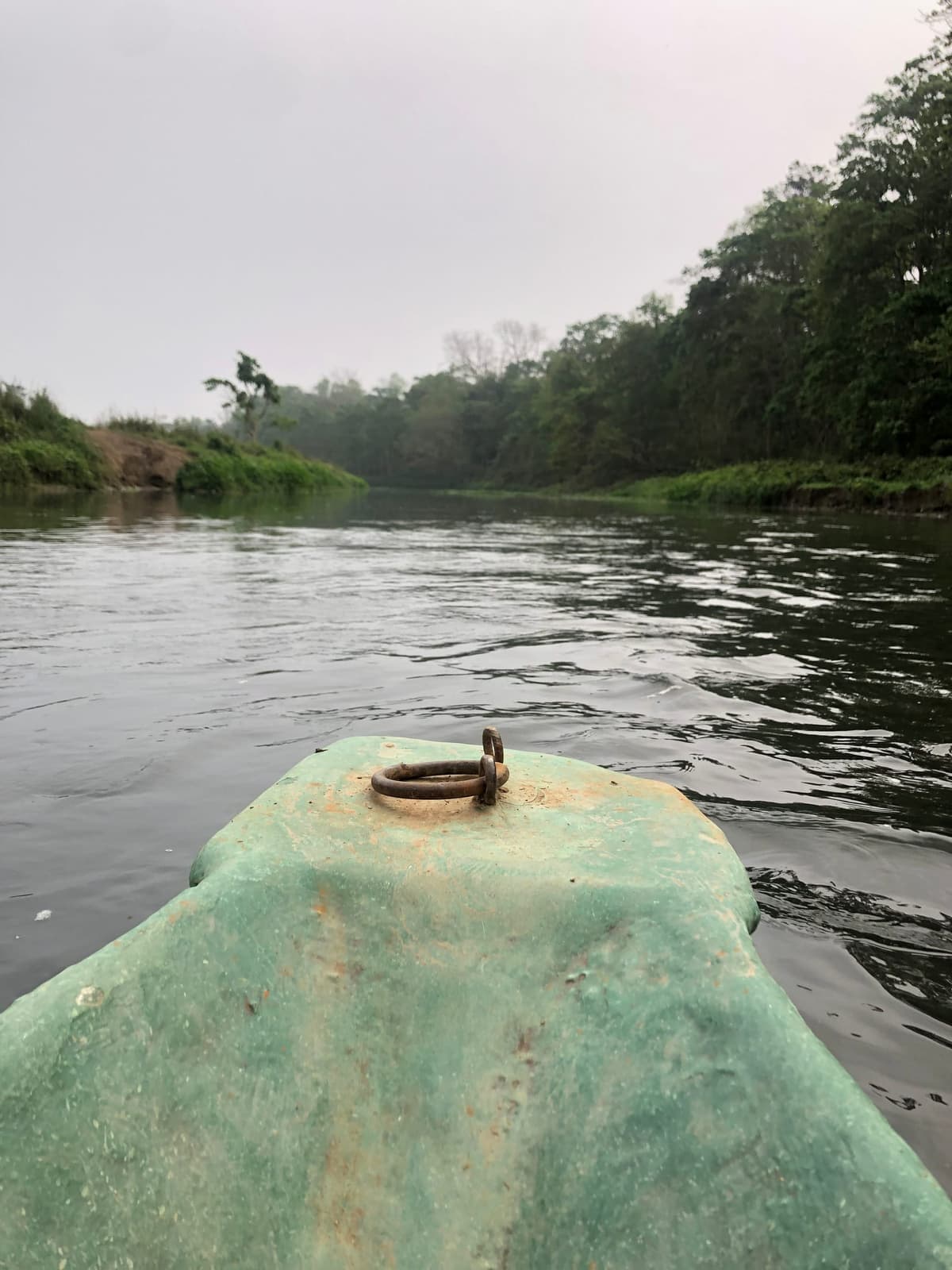 Peaceful canoe ride on the Rapti river